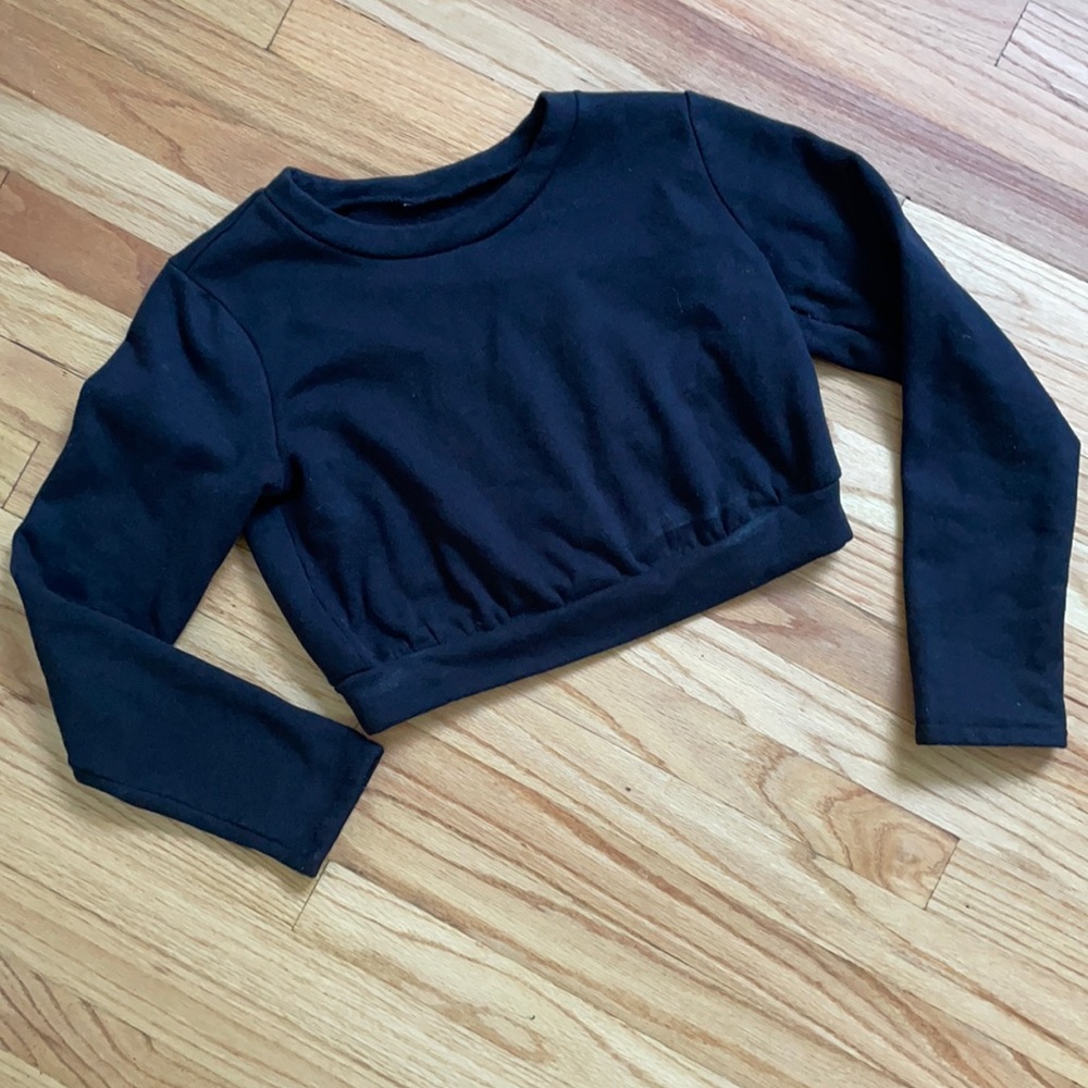 ALO cropped sweatshirt. Sz XS. Black.